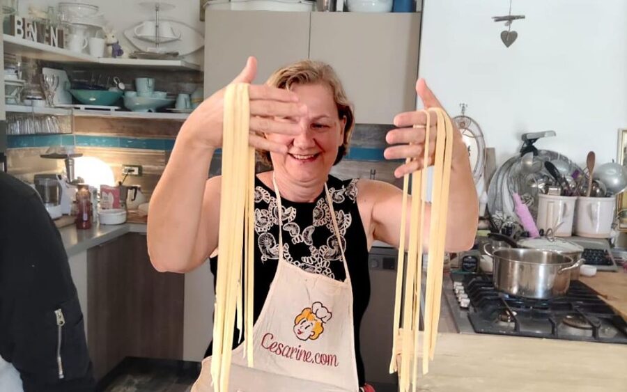 Certaldo: Typical Tuscan cooking class and convivial meal - Meeting Tuscan cooking through familiar local dishes