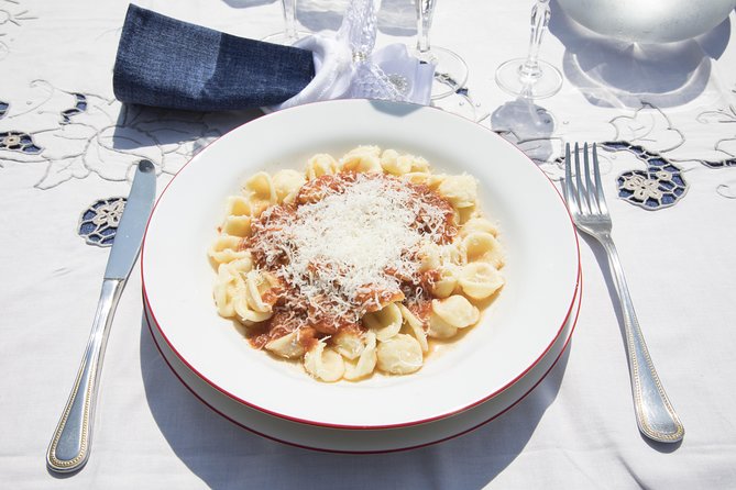 Cesarine: Dining & Cooking Demo at Local's Home in Alberobello - Health, comfort, and group details