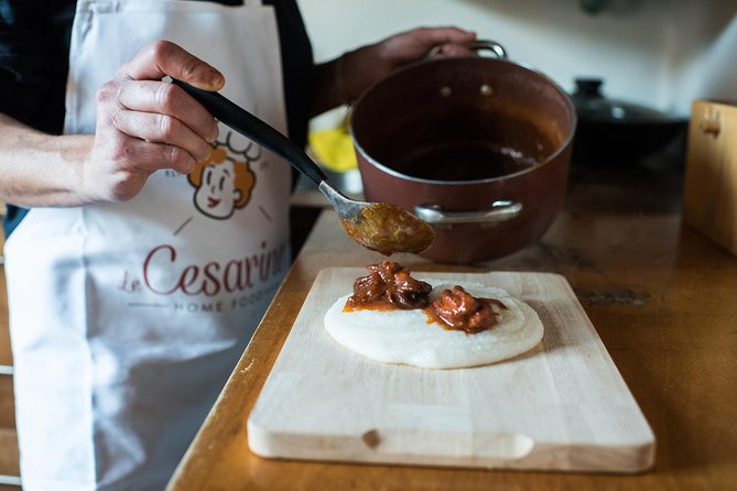 Cesarine: Home Cooking Class and Meal with a Local in Venice - Dessert and wine at the table
