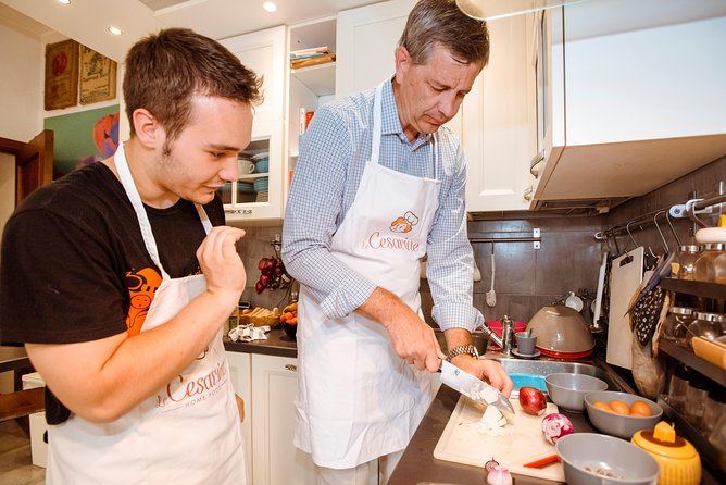 Cesarine: Home Cooking Class & Meal with a Local in Catania - What the Catania home cooking experience is really like
