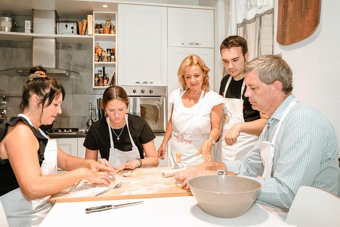 Cesarine: Market Tour & Cooking Class at Local's Home in Bologna - The market walk: Bologna on a shopping errand