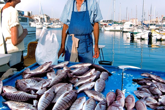Cesarine: Market Tour & Home Cooking Class in Bari - Key points to know before booking