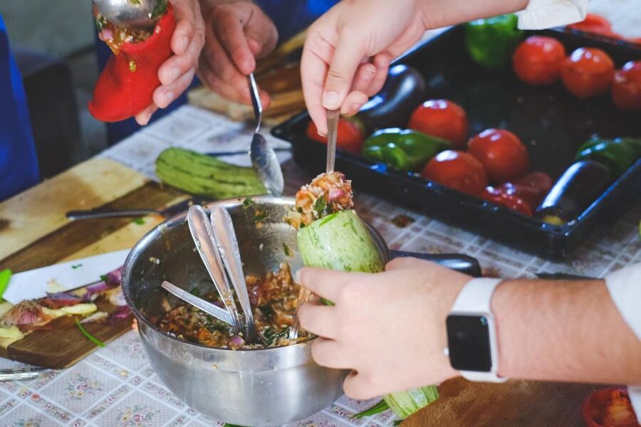 Chania: Authentic Cooking Class - Tzatziki and dakos: the easy wins