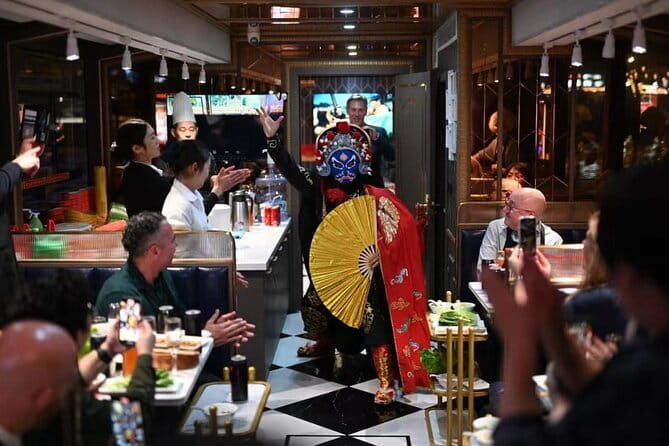 Chengdu Dujiangyan Leshan Buddha Tea Plantation and Sichuan Cooking 3 Days - Who should book this experience?