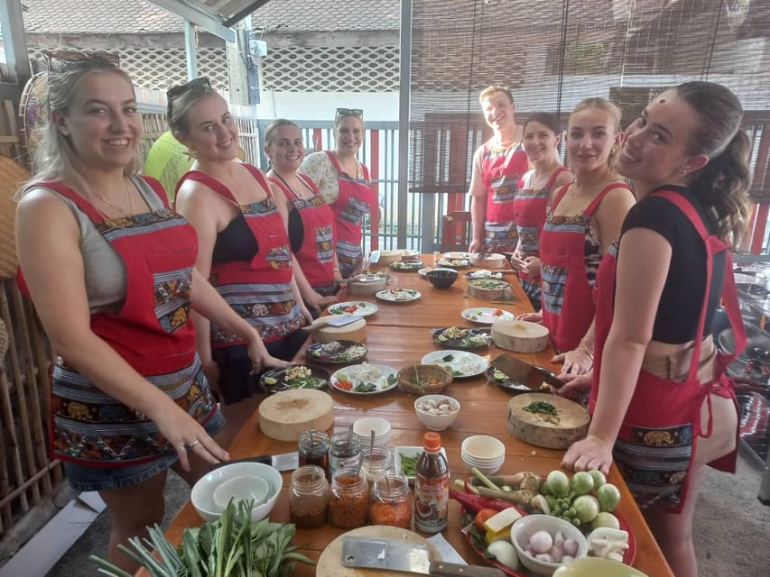 Chiang Mai: Cooking Class with Market and Pickup - Practical advice for getting the most from the class
