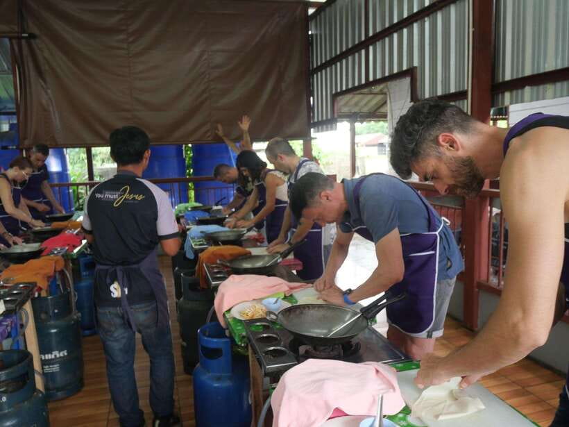 Chiang Mai: Half Day Cooking Class at Organic Farm - Recipes, photographs, and what you take home