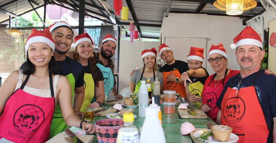 Chiang Mai: Half Day Evening Cooking Class with Market Tour - Key points before you book