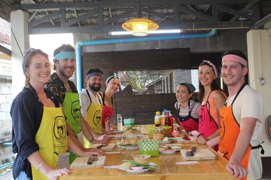 Chiang Mai: Half Day Evening Cooking Class with Market Tour - Who will enjoy this Chiang Mai cooking class?