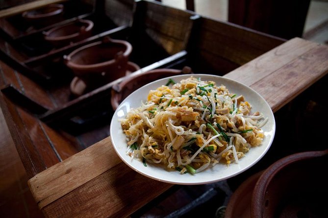 Chiang Mai Home Cooking Class with Garden Tour & Hotel Transfers - How much cooking will you really do?