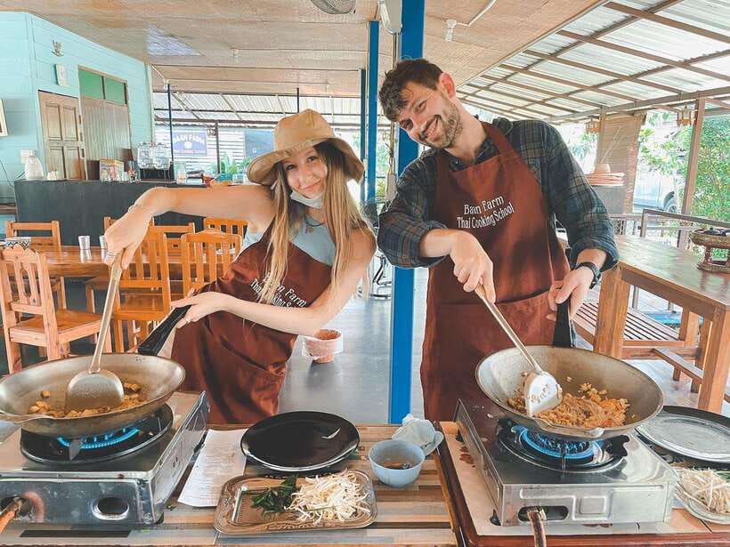 Chiang Mai Organic Thai Cooking Experience - From Chiang Mai hotel pickup to the local market