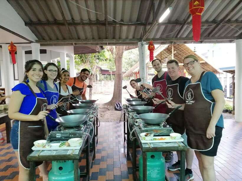Chiang Mai: Thai Cooking and Market Tour with Lanna Smile - Starting with the Chiang Mai market