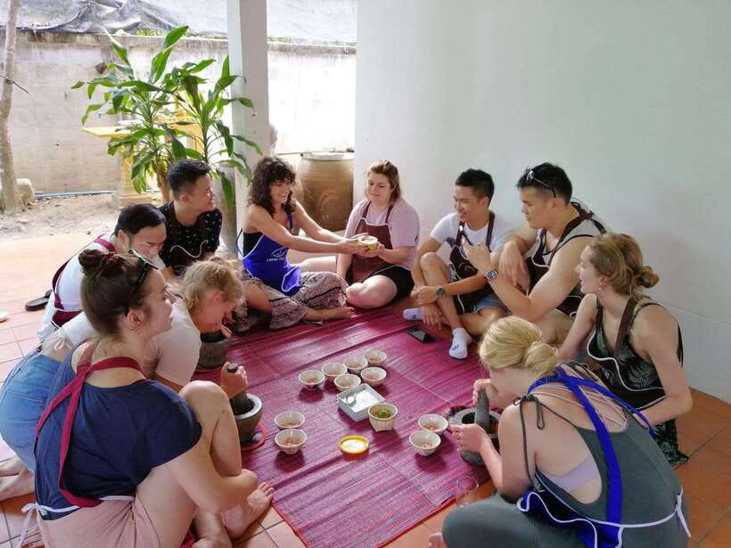 Chiang Mai: Thai Cooking and Market Tour with Lanna Smile - Cooking in a traditional Lanna setting