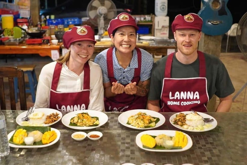 Chiang Rai:Lanna Home Cooking Class at Give Green Farm House - Cooking the food yourself