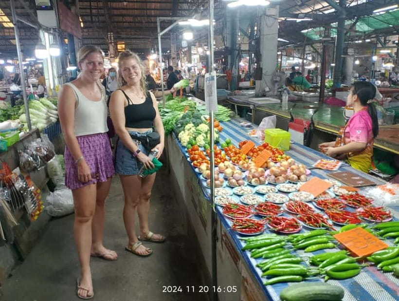 Chiang Rai:Lanna Home Cooking Class at Give Green Farm House - Food, portions, and the practical side