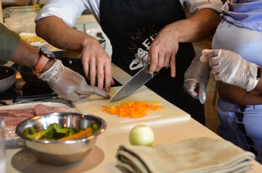 'Chillo al Coco' Cooking Class & Taino Concept store - Meeting the instructors and settling into the class