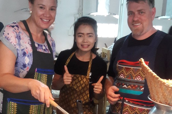 Choose 5 Dishes: Half-Day Cooking Class in Sukhumvit with Market Tour - Key points at a glance