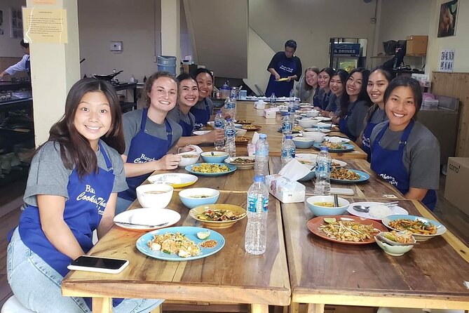 Choose 5 Dishes: Half-Day Cooking Class in Sukhumvit with Market Tour - The air-conditioned kitchen makes a difference