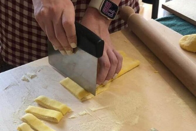 Colorful Pasta Tagliatelle and Ravioli Cooking Class near Arezzo - Views, conversation, and the Tuscan setting