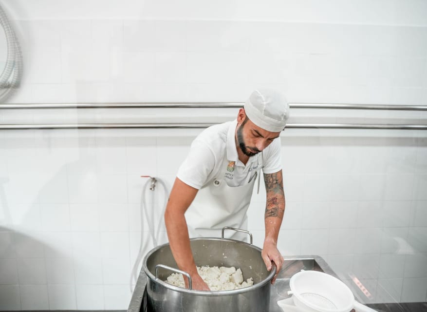 Cook with Mimma: Optional Market Tour & Puglian Flavors - Who will enjoy this experience most