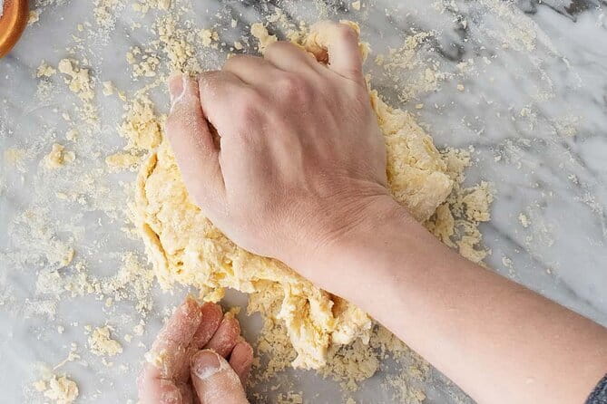 Cooking Art Brunelleschi with Unlimited Wine - From flour to three fresh pastas