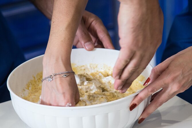 Cooking Class and Wine Pairing in Capri - Why Stefanie makes the class work