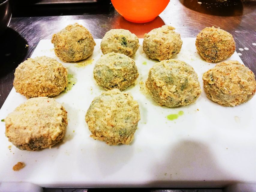 Cooking Class Arancini in Catania - Making several fillings, including vegetarian choices