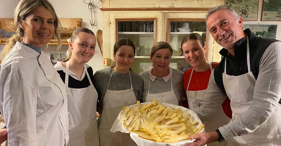 Cooking class at Villa Toscana near Cortona - Key points to know before booking