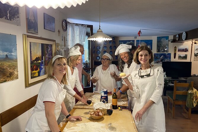 Cooking class Cortona - Meeting Chef Dandy and his family