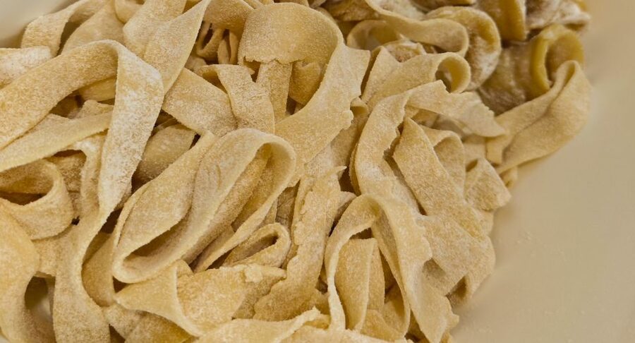 Cooking class fresh pasta - Starting with two kinds of Sicilian pasta dough