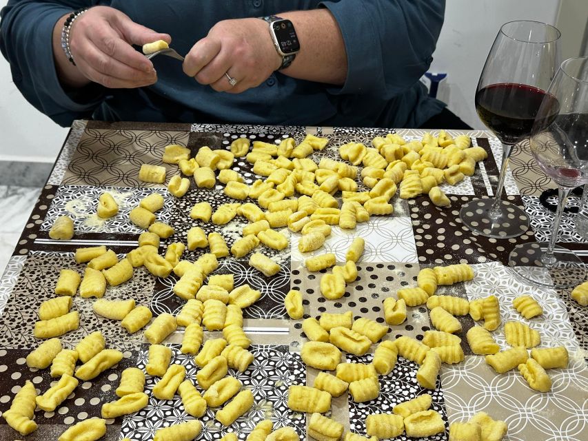 Cooking Class - Gnocchi like an Italian Grandma - What makes the hosts important