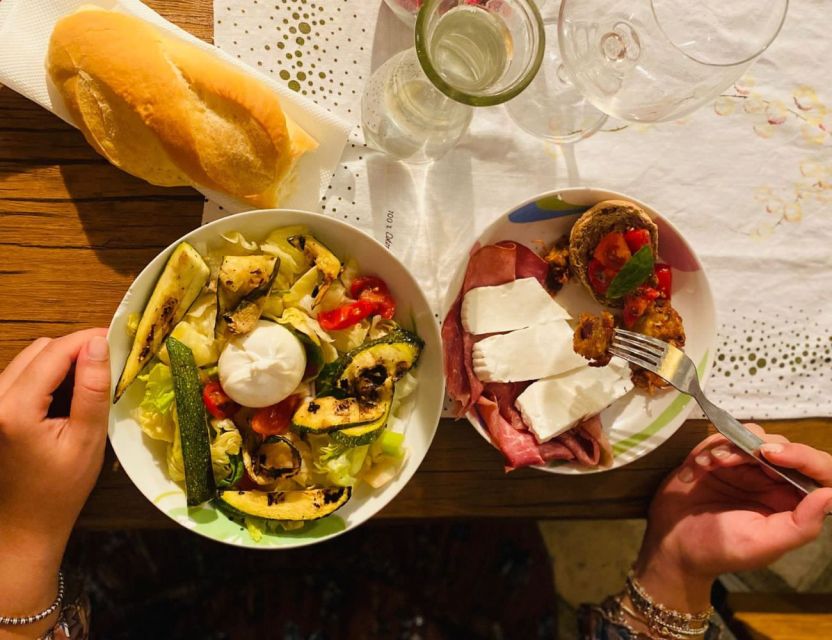 Cooking Class in a Historic Home in the Heart of Brindisi - Sitting down for food, wine, and family stories