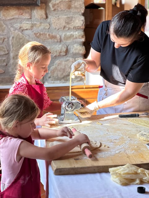 Cooking class in a private medieval village - Arriving at Borgo La Capraia from Figline Valdarno