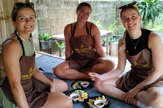 Cooking class in organic garden and local market tour ThaiCottage - From market produce to the organic garden