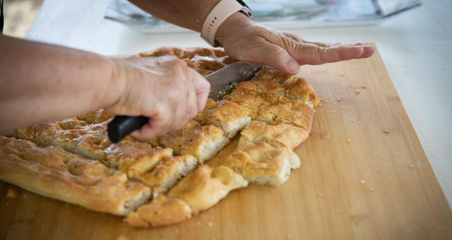 Cooking class in our family farm in Chianti with lunch - Bread, schiacciata, and a flexible Tuscan dough