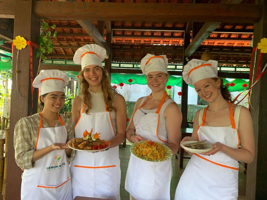 Cooking Class in Tra Que Organic Vegetable Village - Starting at Hoi An’s local market