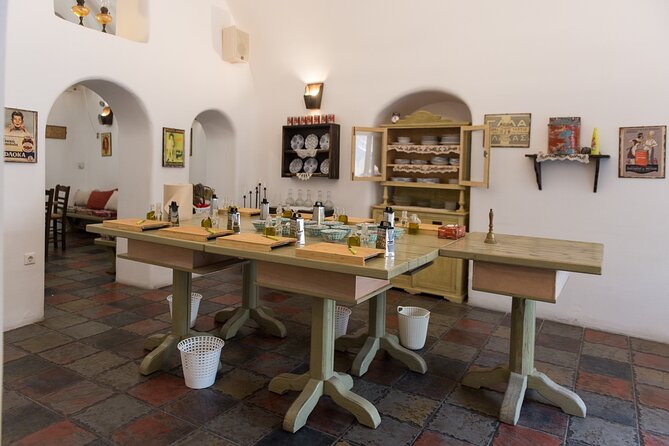 Cooking Class in Traditional cave house in Santorini! - Garlic pasta as the main course