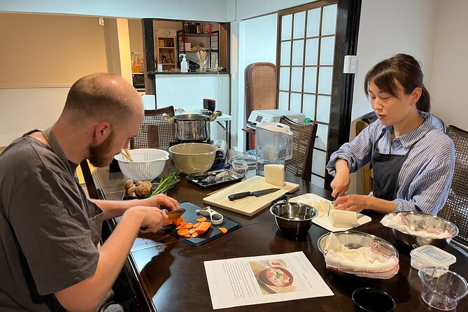 Cooking Class: Make a Local Delicacy in a Japanese House - Ramen and onigiri alternatives