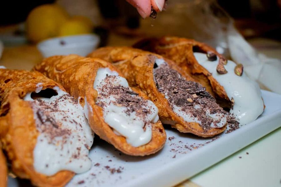 Cooking class, visit to the Catania market and light lunch - Key points at a glance