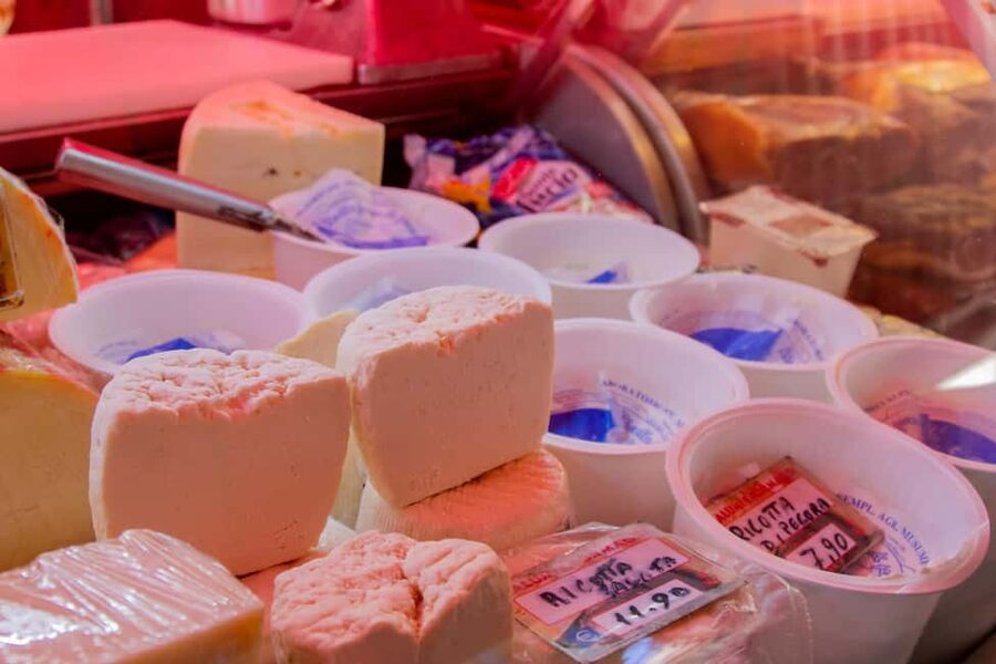 Cooking class, visit to the Catania market and light lunch - What the food adds to the experience