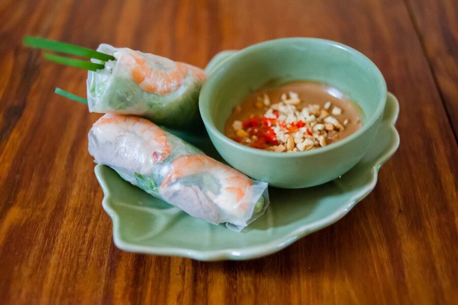 Cooking Class with Ben Thanh Market visit - Group size, teaching style, and English