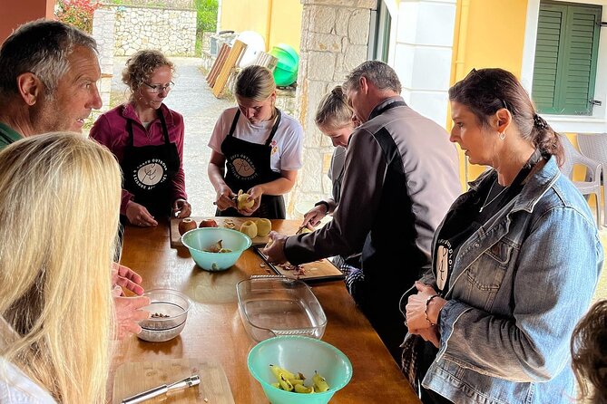 Cooking Classes and olive oil tasting.The real taste of Greece! - Walking Through the Olive Grove