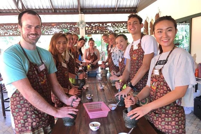 Cooking Morning Class Chiang Mai Visit Organic Garden and Market - Eating your own Thai lunch