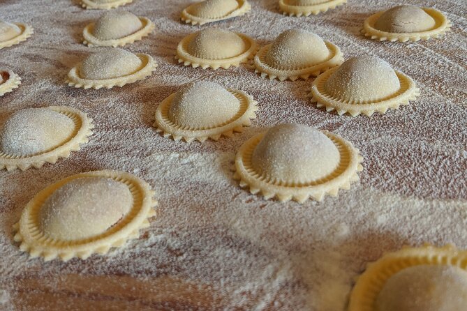 Cooking with us: Pasta Cooking Class in Alicante - Making Pasta in an Alicante Home