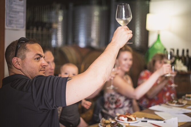 Cortecorbo Irpinia-wines: tour of the vineyards- Cooking class- wine tasting - Inside the cellar with a real winemaker