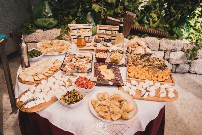 Cortecorbo Irpinia-wines: tour of the vineyards- Cooking class- wine tasting - The family welcome from Antonia and Antonio