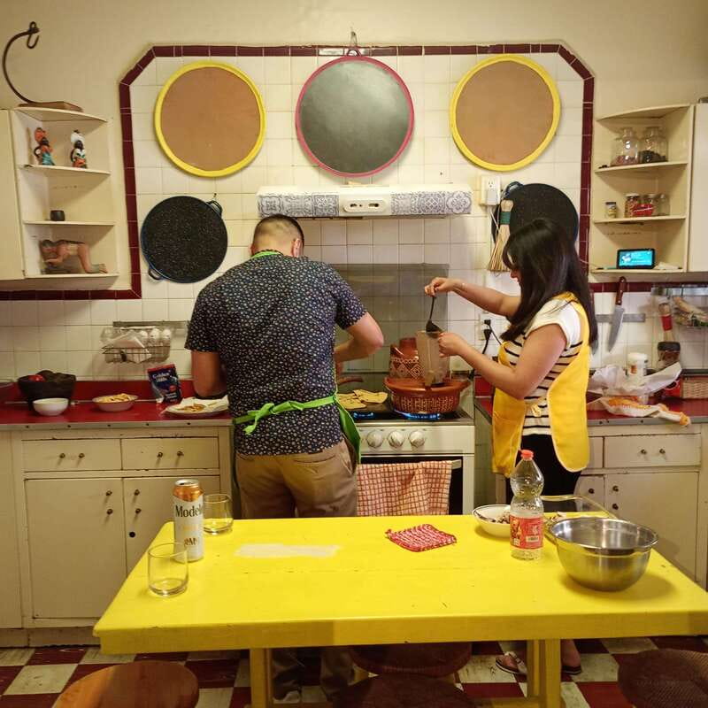 Coyocán: Market Tour and Cooking Class - Timing, access, and group style
