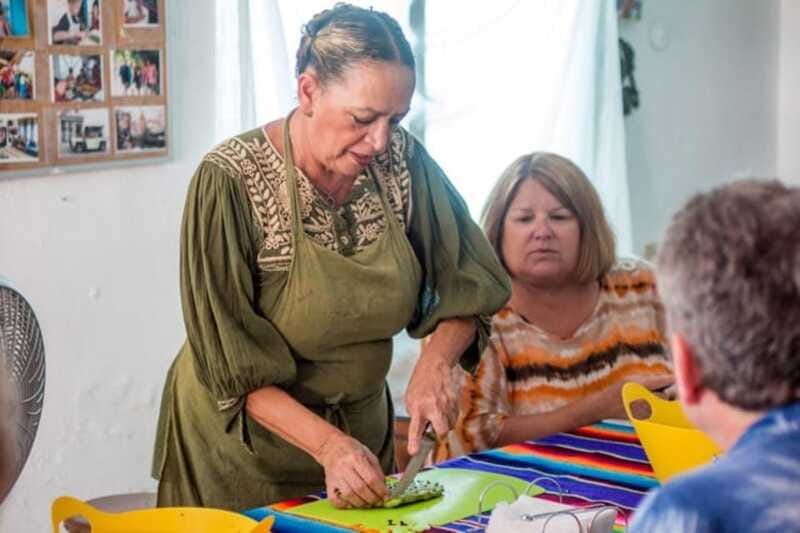 Cozumel: Cooking Class with Josefina - Cooking with Josefina and Jeronimo