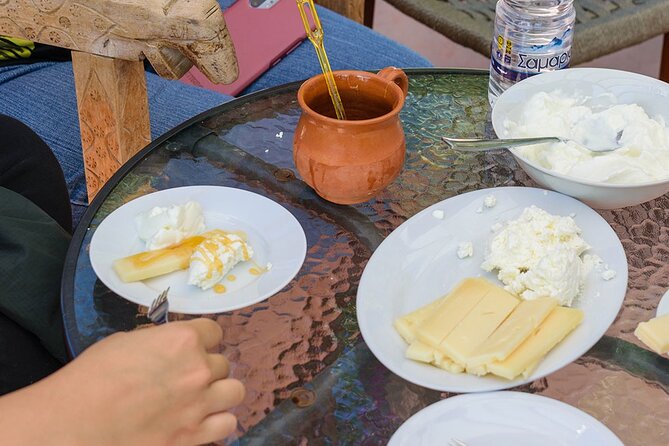 Cretan Delights - Wine, Olive Oil & Cooking Workshop from Chania - A family house, local handicrafts, and daily life