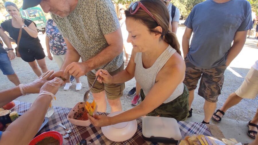 Crete: Sightseeing Day Trip with Cooking Lesson and Lunch - Cooking local food in the mountains