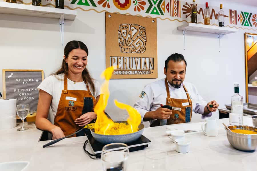 Cusco: Peruvian Cooking Class, Cocktails & Local Market Tour - Making the pisco cocktails